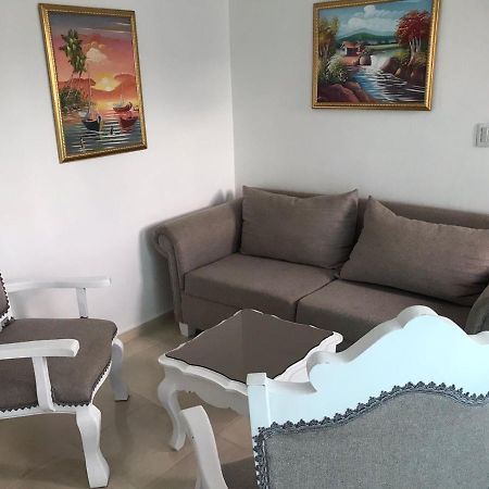 Apartamento Los Rieles Santiago De Los Caballeros Extérieur photo